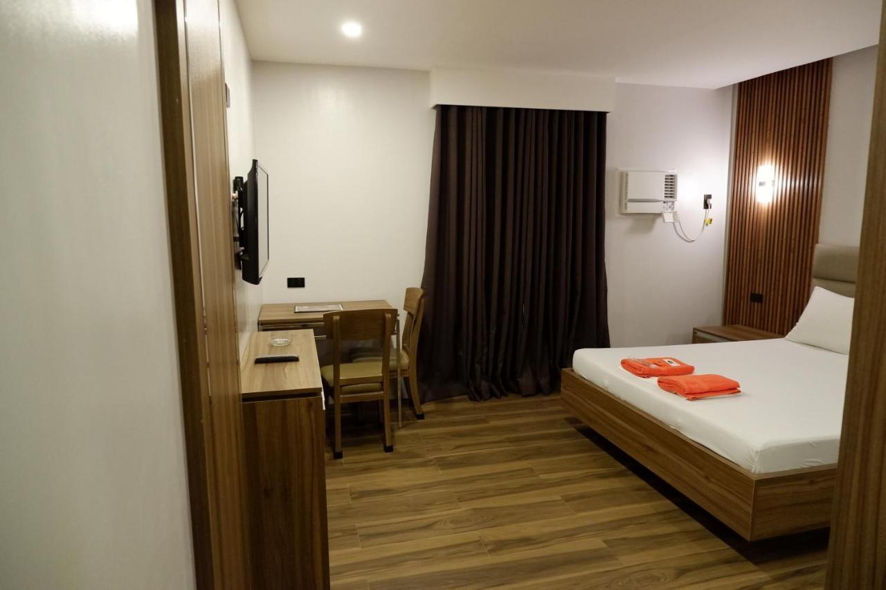 El Vistra Traveller'S Inn Calumpit Exterior photo