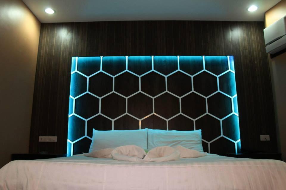 El Vistra Traveller'S Inn Calumpit Exterior photo