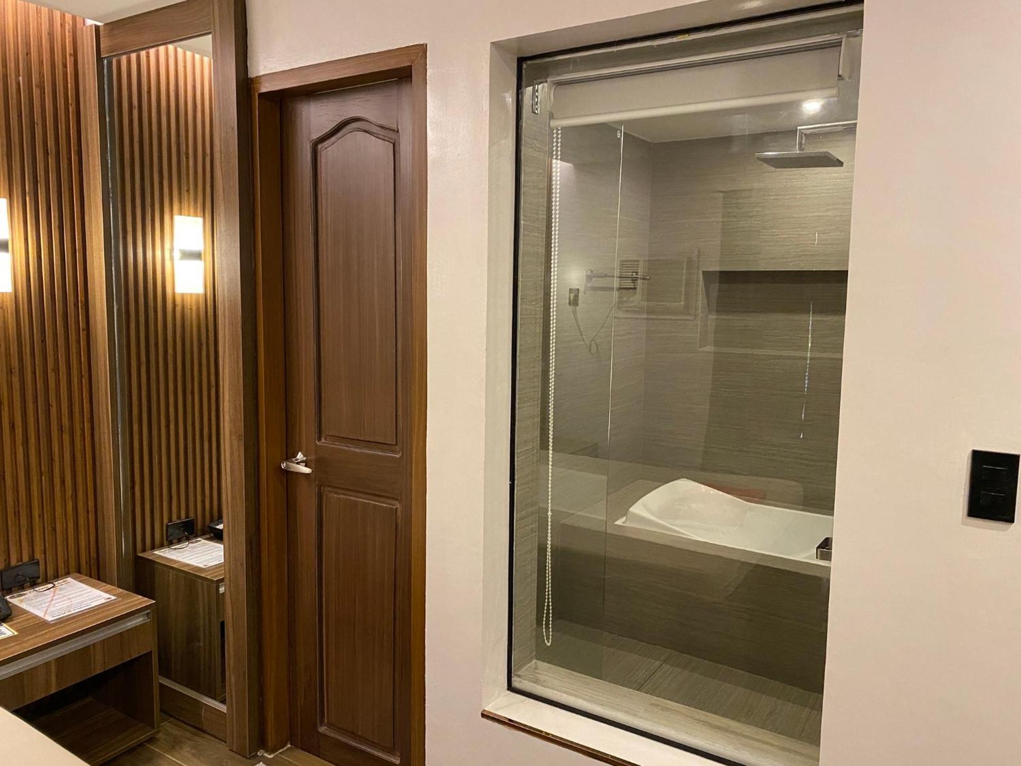 El Vistra Traveller'S Inn Calumpit Exterior photo
